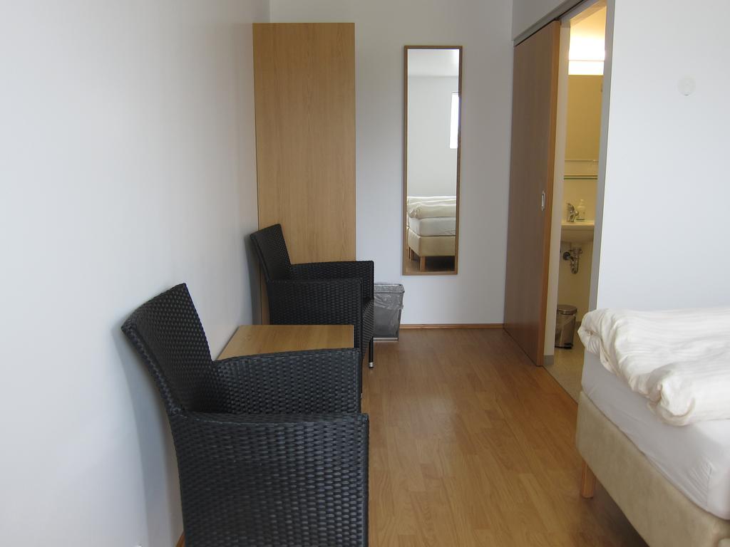 Brekka I Loni Farm Stay Stafafell Room photo